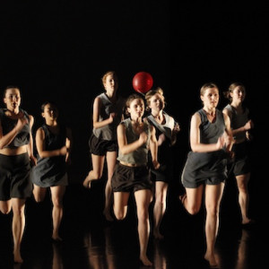 The Circle by Feng Feng Wang.  Photographer: Jeff Busby.